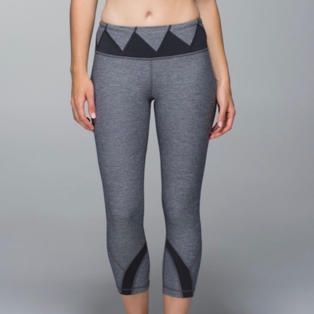 lululemon Inspire Crop